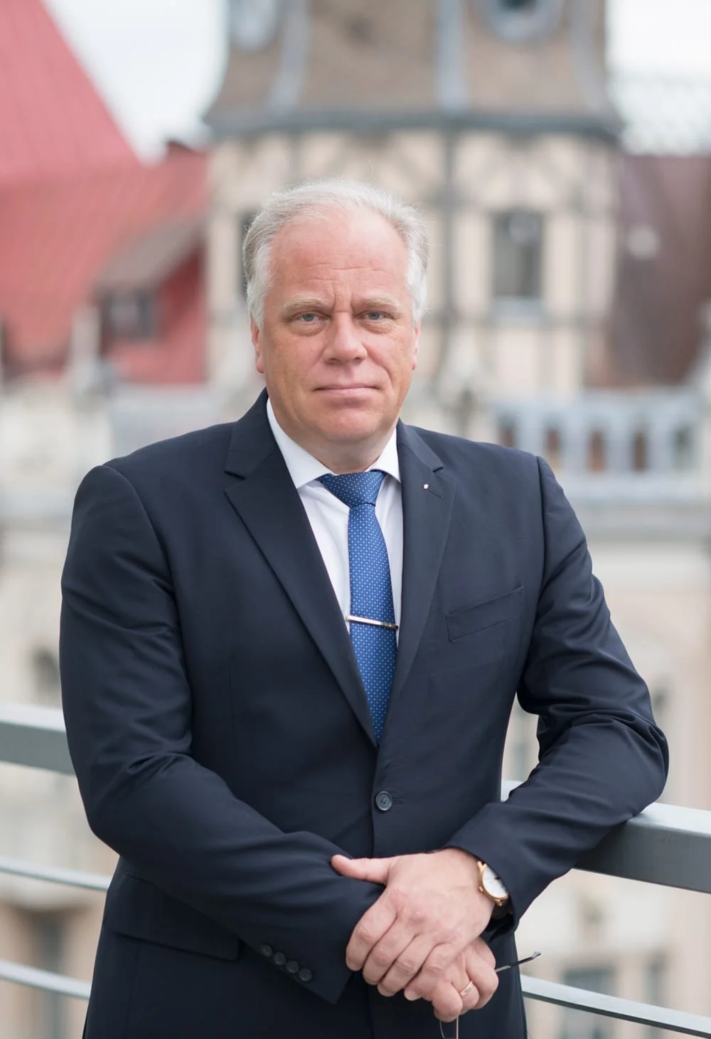 Rinalds Bušs — Zvērināts advokāts